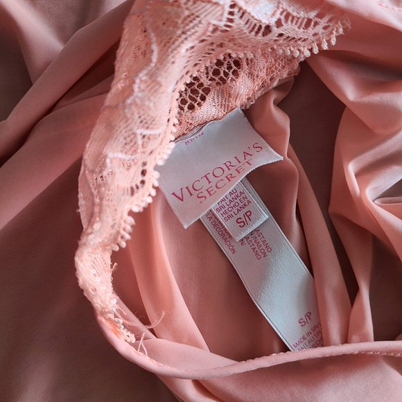 Victoria's Secret - Orange Silky Lingerie - Picture 7 of 7